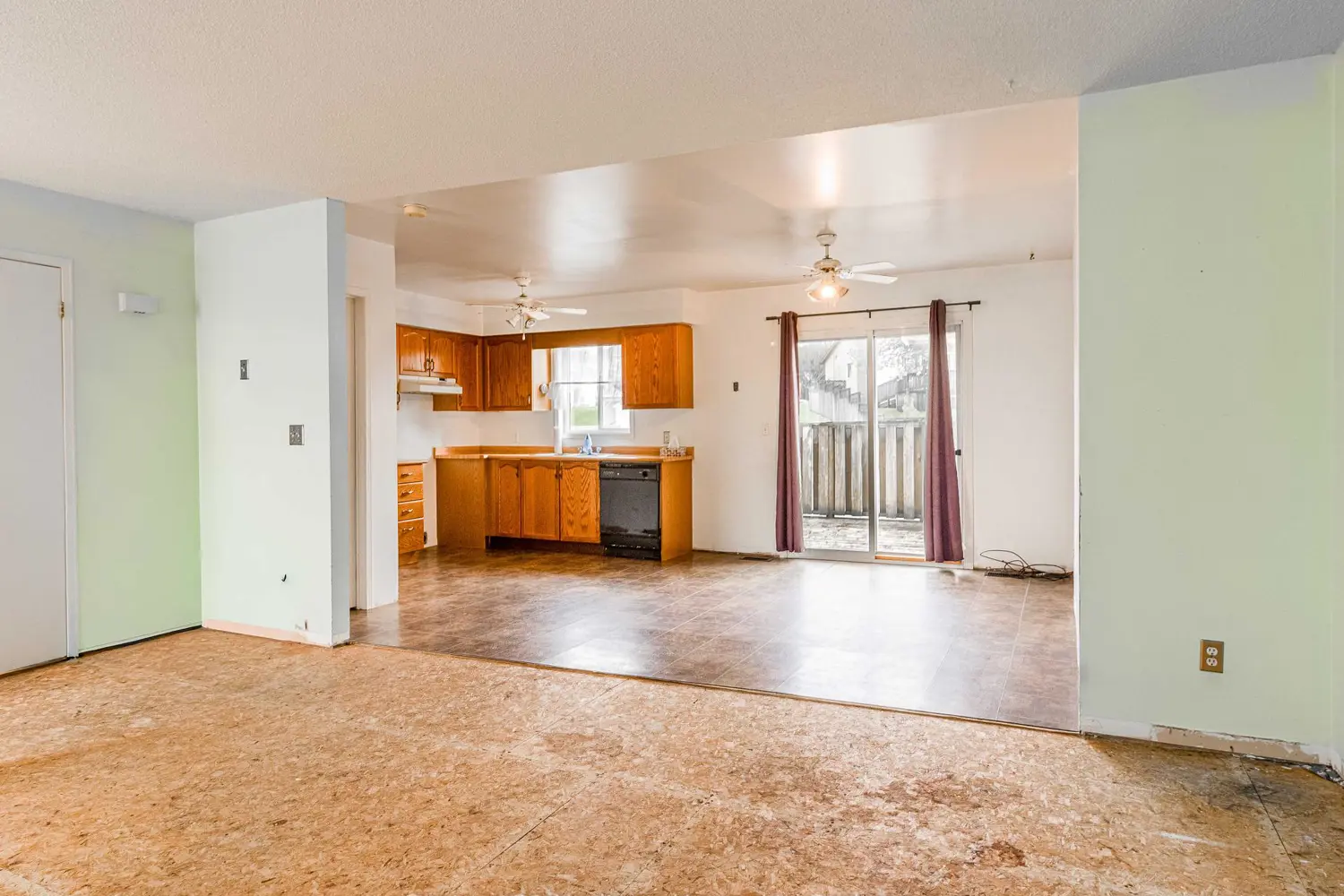 Additional image 5 of 14 Pebble Beach Court