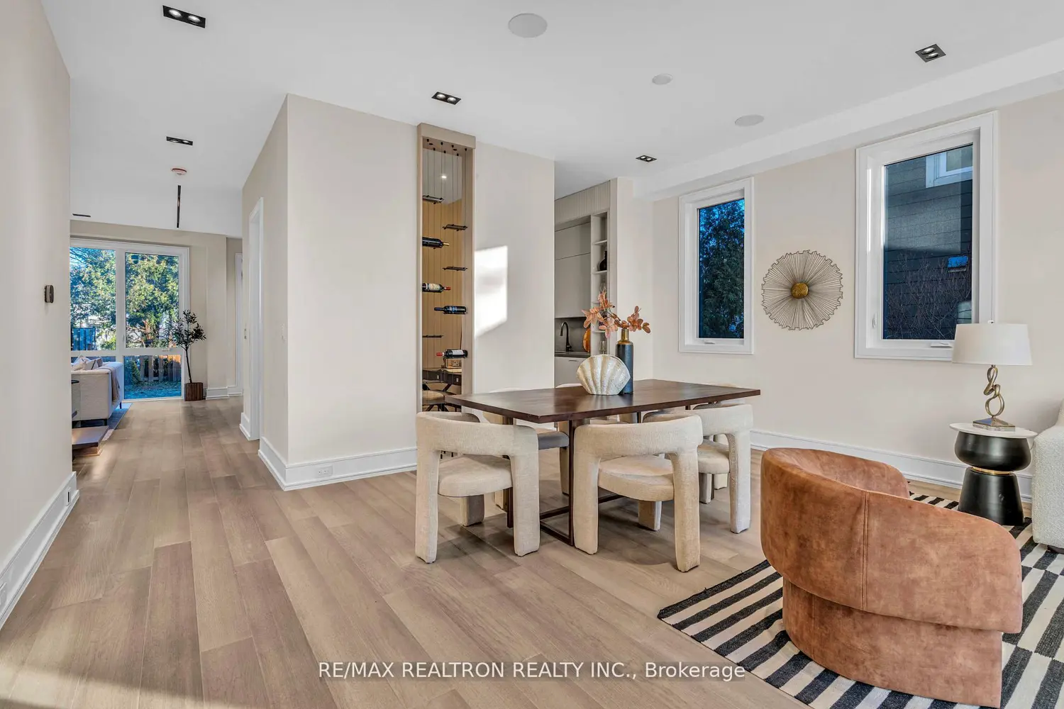 19 Topham Road photo 2