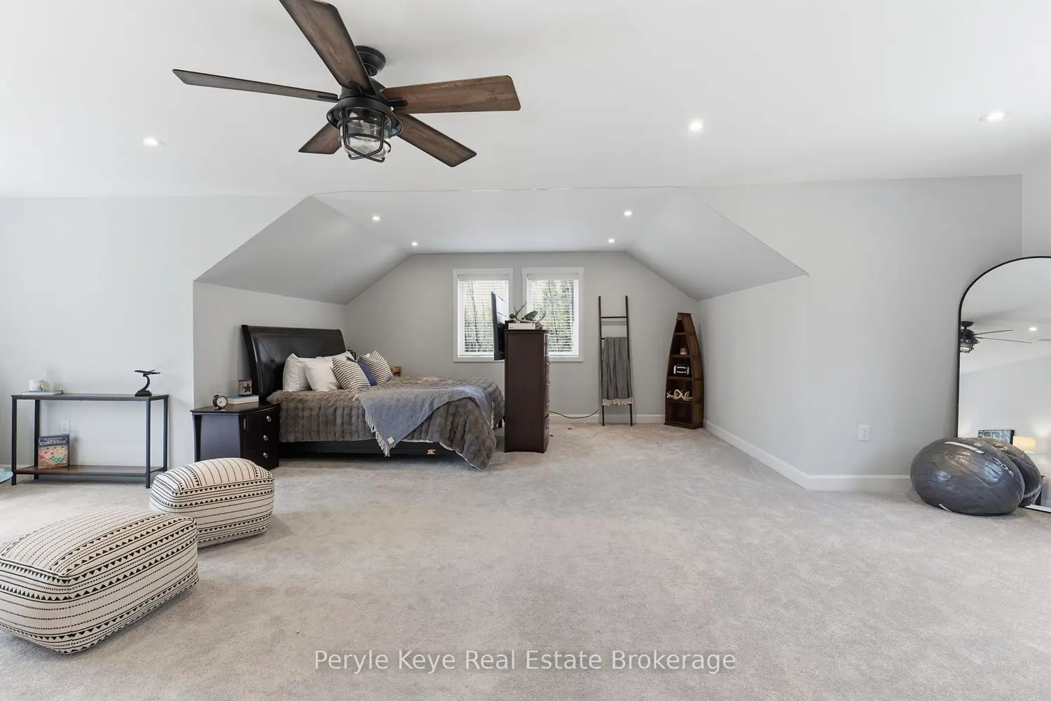 Additional image 15 of 1056 Xavier Street