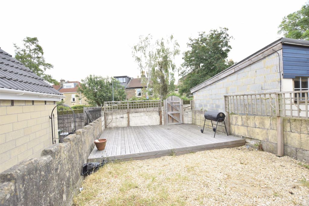 Additional image 11 of 5 bed terraced house to rentShaftesbury Road, Bath, Somerset BA2