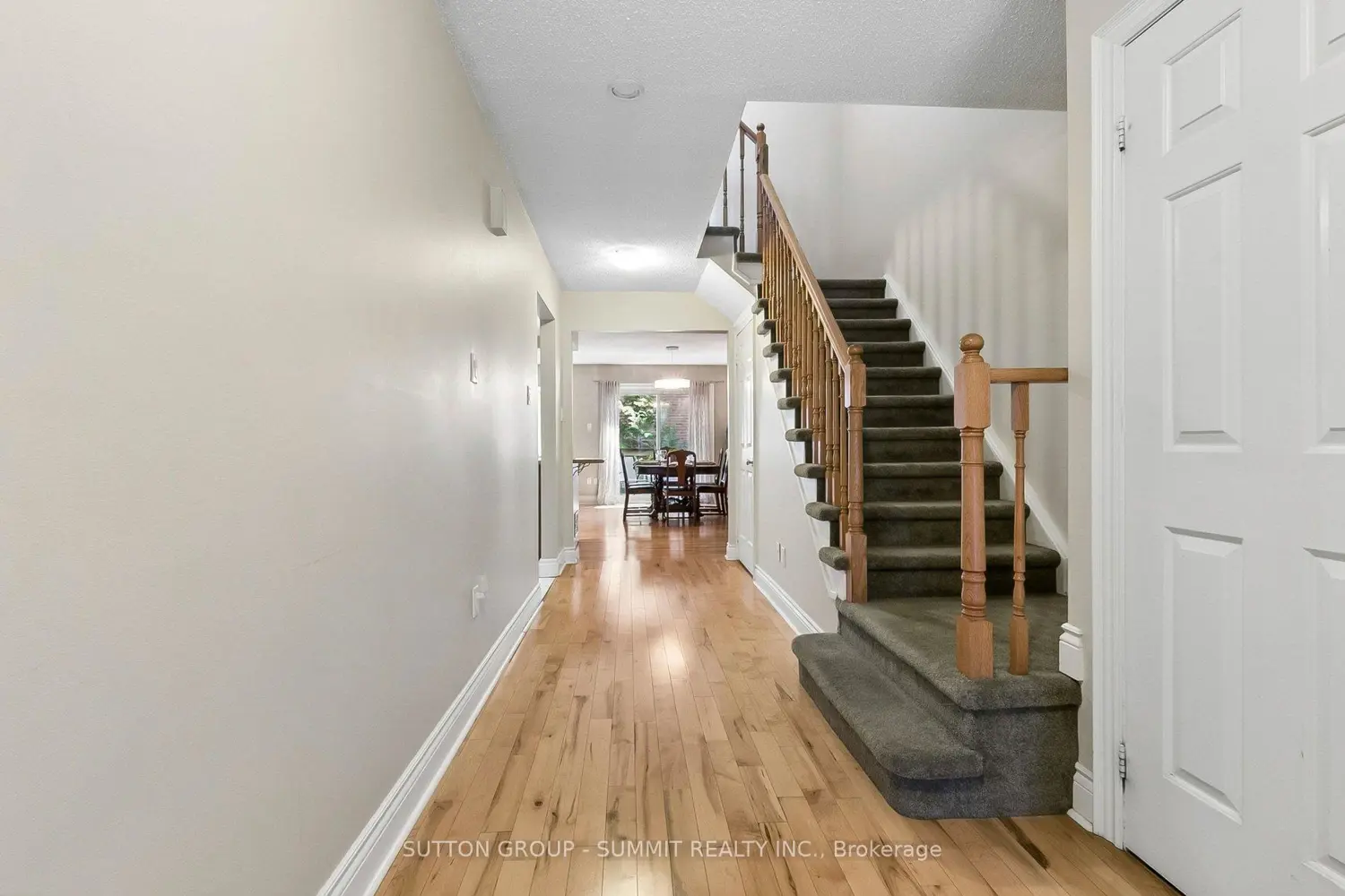 10 Tamarack Circle photo 3