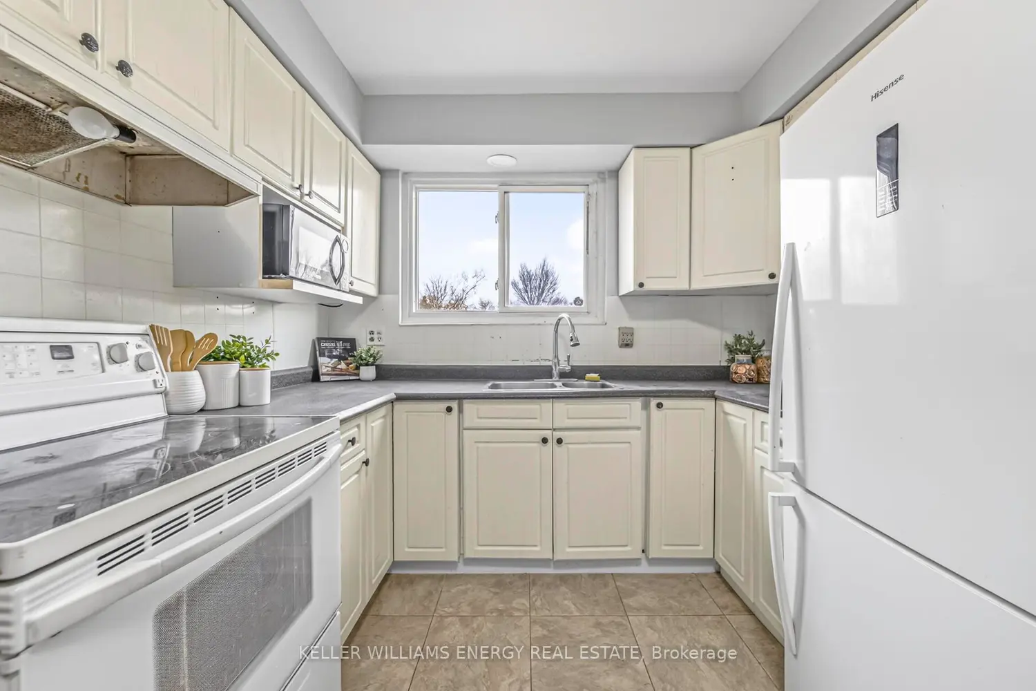 Additional image 4 of 730 Cedar Street #14
