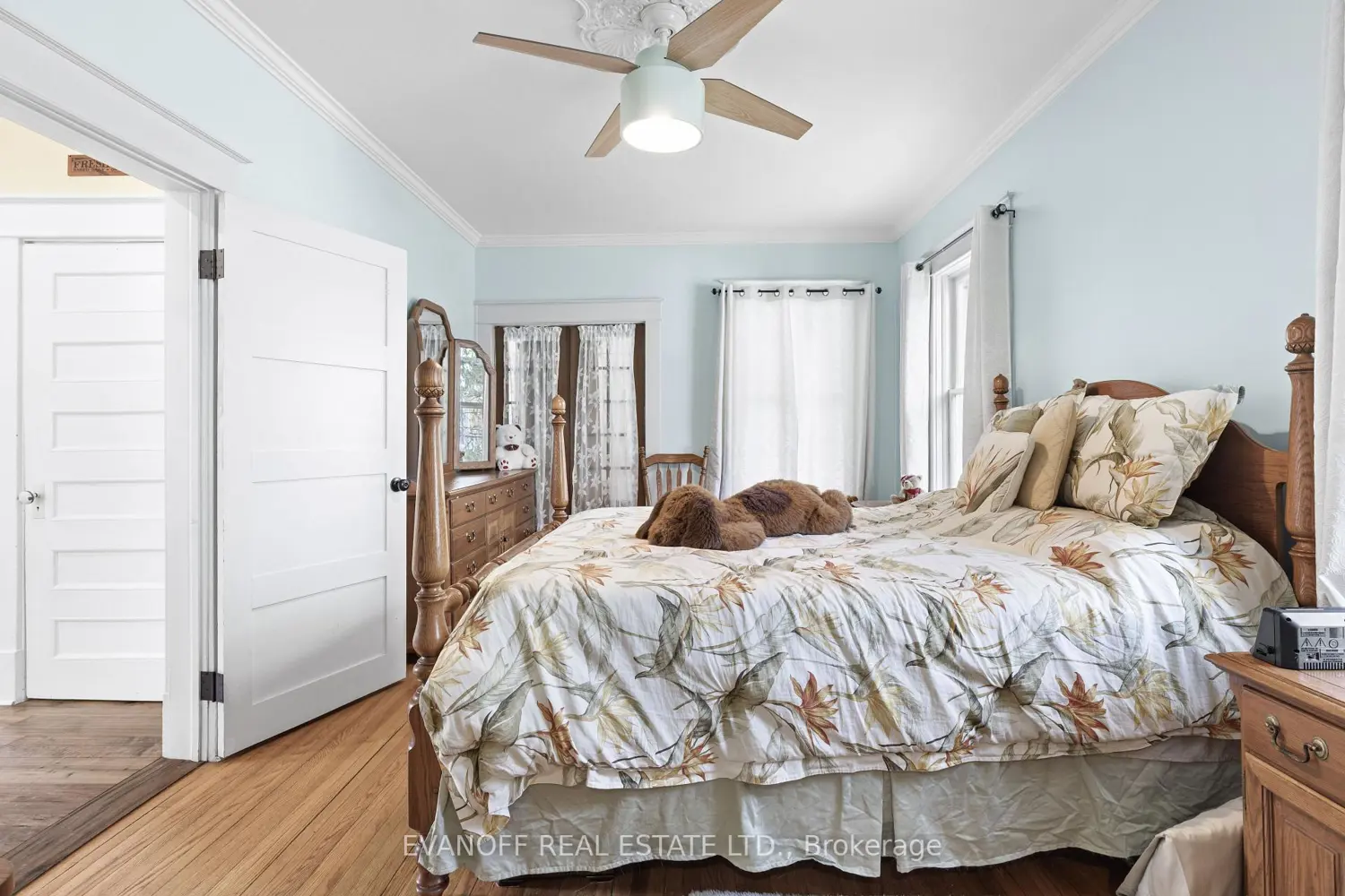 Additional image 8 of 61 Bond Street