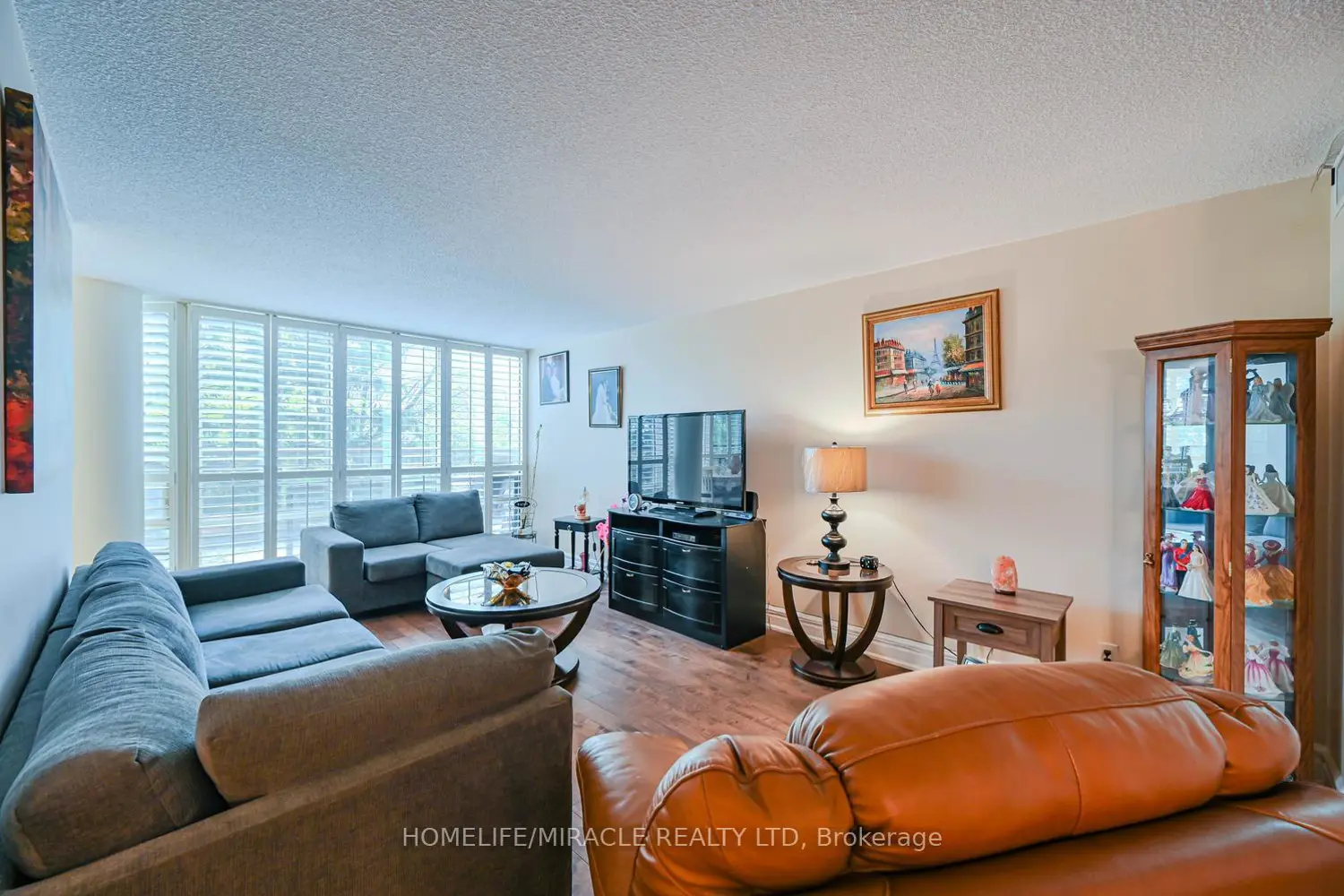 Additional image 8 of 45 Kingsbridge Garden Circle 208