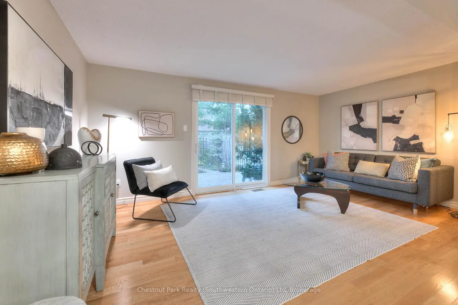 383 Edinburgh Road 30 photo 4