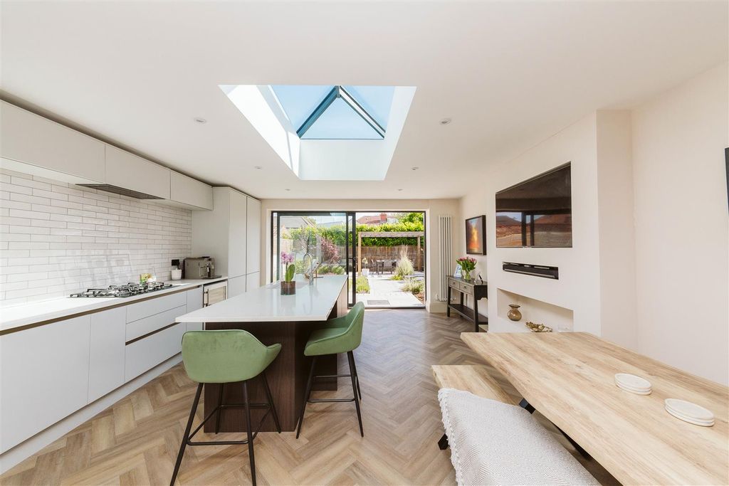 Additional image 7 of 4 bed maisonette for saleLinden Road, Westbury Park, Bristol BS6