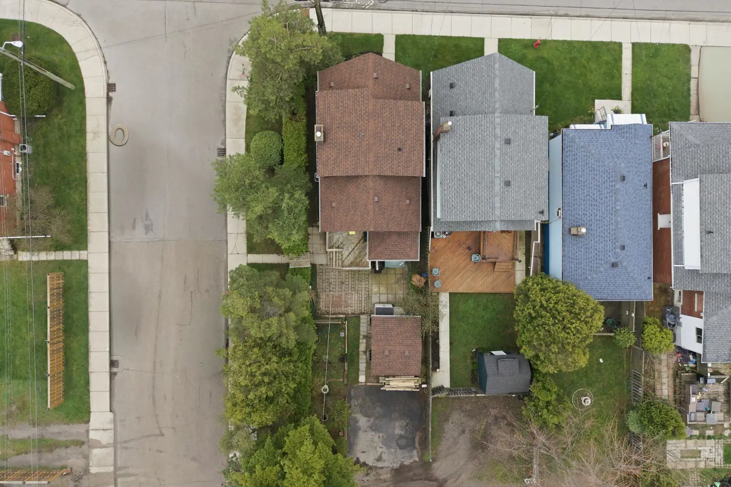 Additional image 19 of 507 Queensdale Avenue