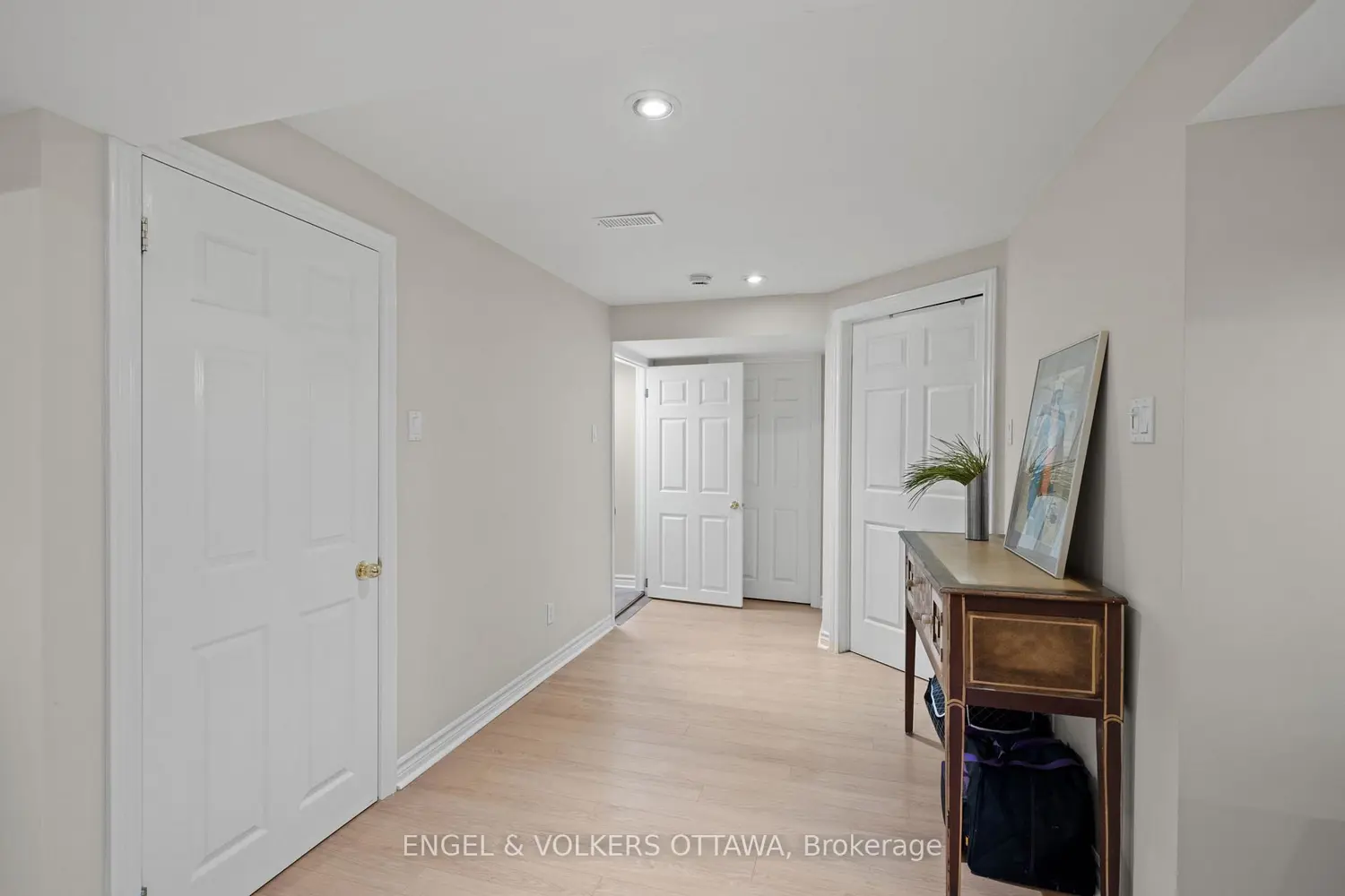 Additional image 14 of 221 Monterey Drive