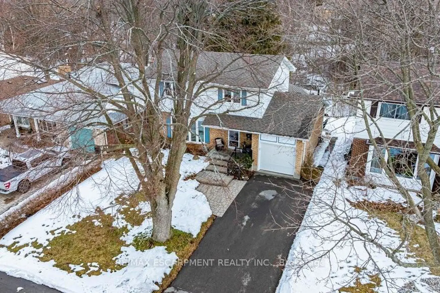 Additional image 19 of 19 Chateau Court