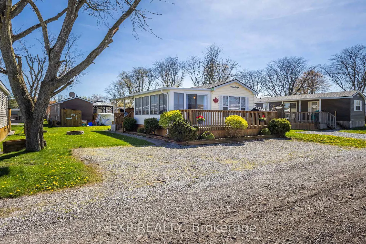 1501 Line 8 Road 503 photo 2