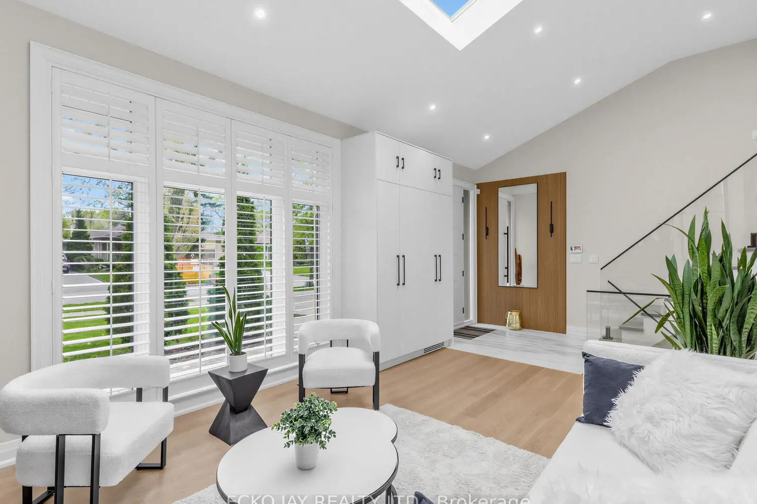 27 Silkwood Crescent photo 5
