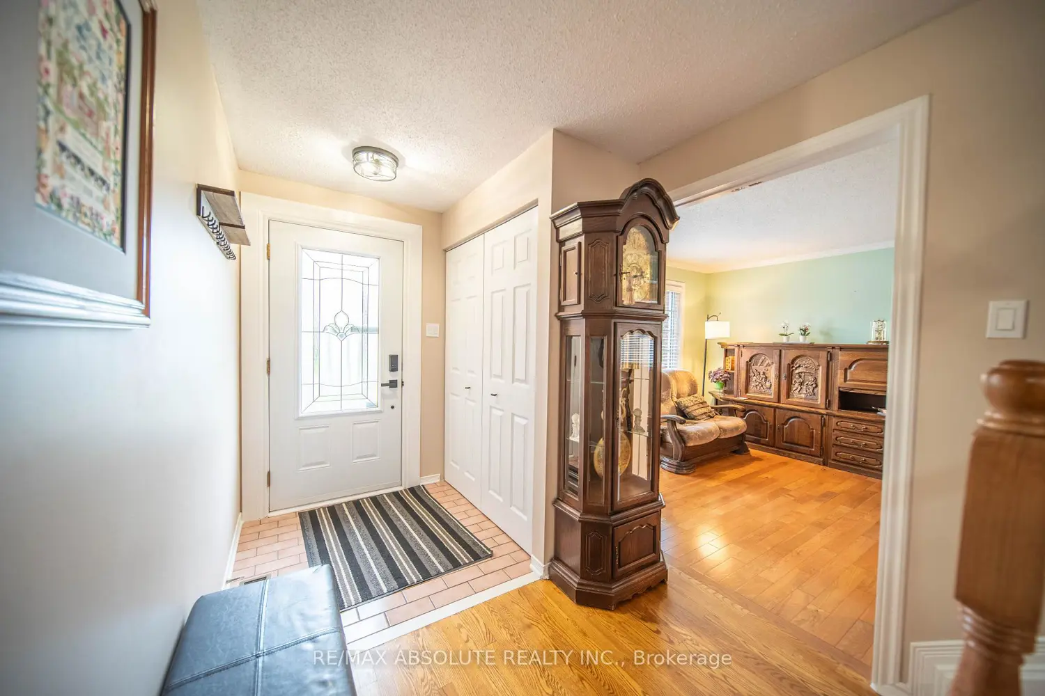 698 Thicket Way photo 2