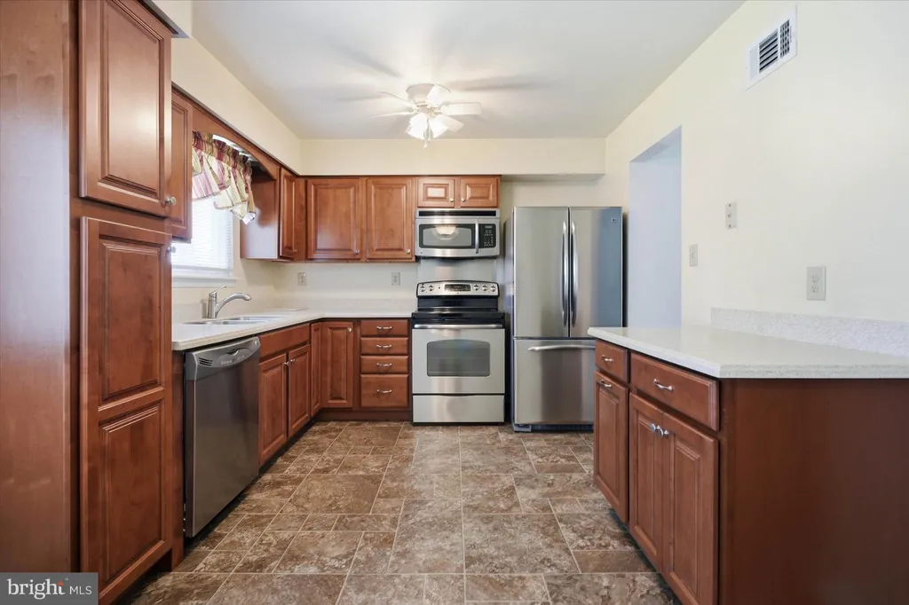Additional image 16 of 124 Estes Court, Newark, DE 19702