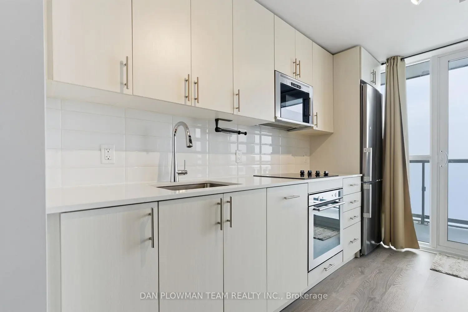 Additional image 6 of 2550 Simcoe Street 1121