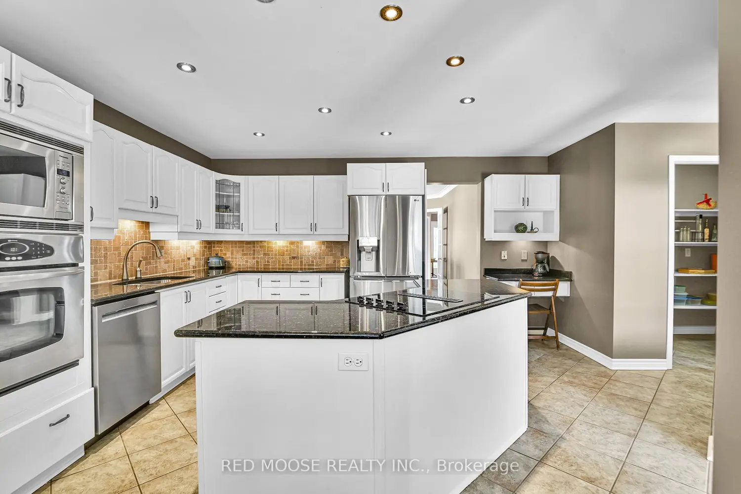 6192 Ravine Way photo 5