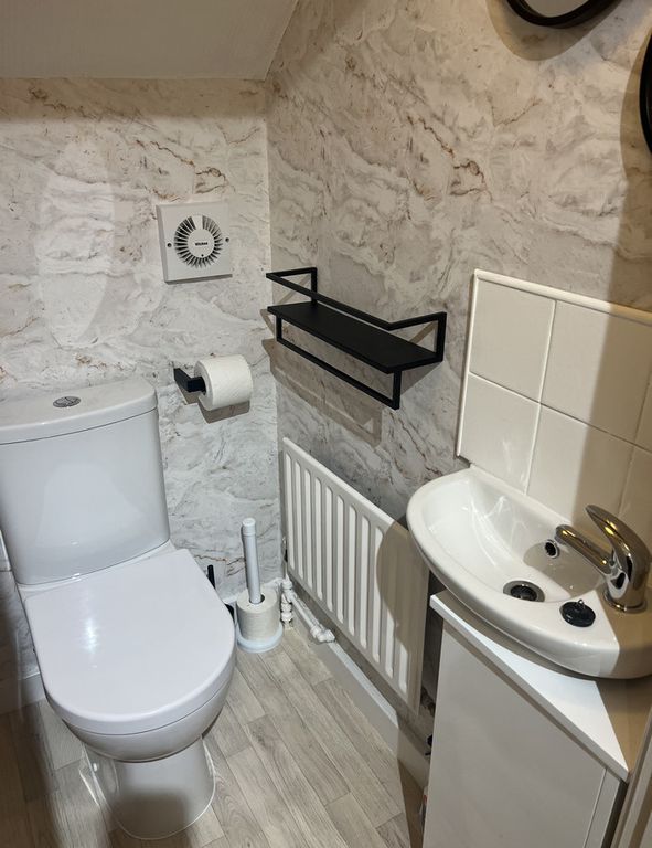 Additional image 8 of 2 bed end terrace house to rentBurnside, Broxburn EH52