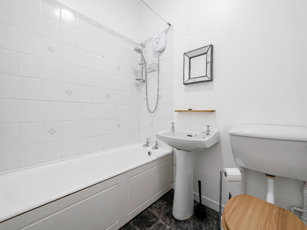Additional image 4 of 1 bed flat to rentJames Street, Arbroath, Angus DD11
