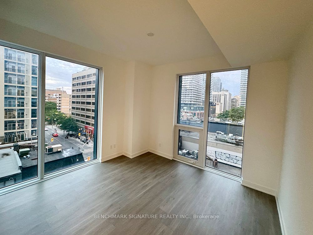 Additional image 5 of 608-8 Wellesley Street W, Toronto, ON, M4Y 0J5