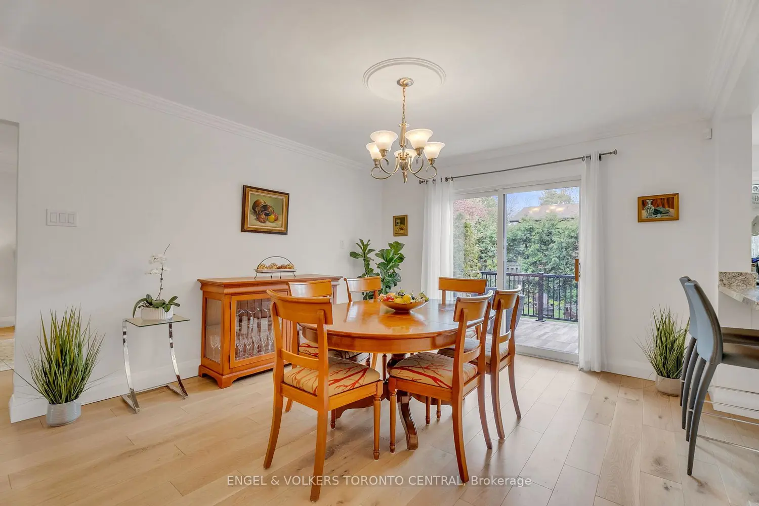 170 Fenn Avenue photo 5