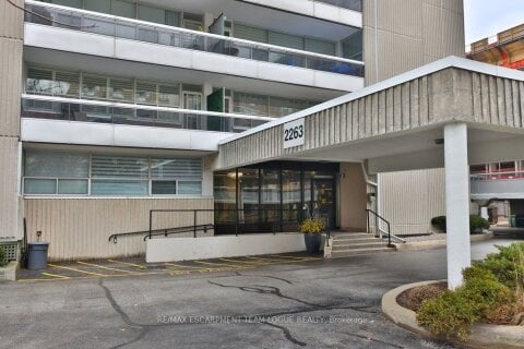 Additional image 8 of 301-2263 Marine Drive, Oakville, ON, L6L 5K1
