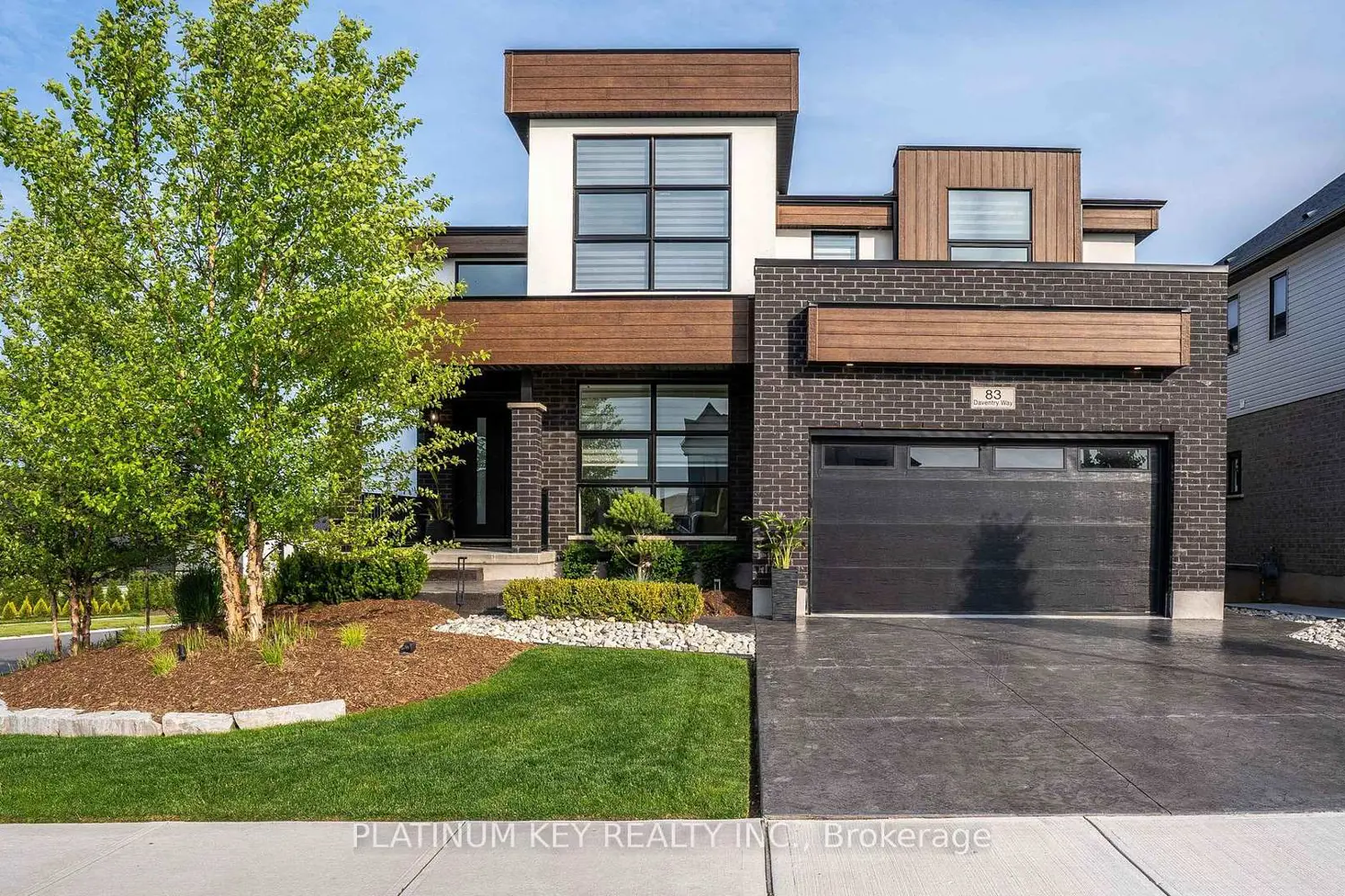 83 Daventry Way