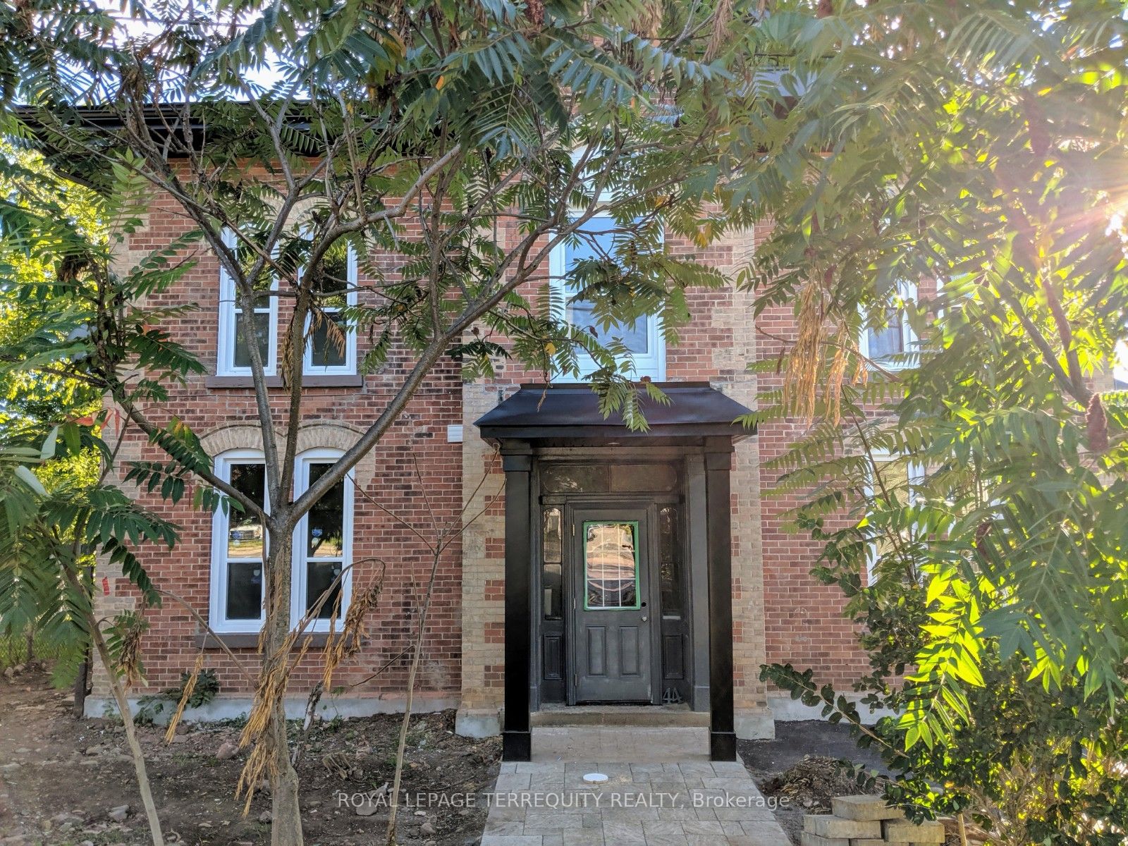 1-44 Main Street N, Halton Hills, ON, L7J 1W2