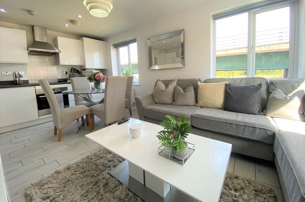 Additional image 3 of 2 bed flat to rentAnderson Grove, Newport NP19
