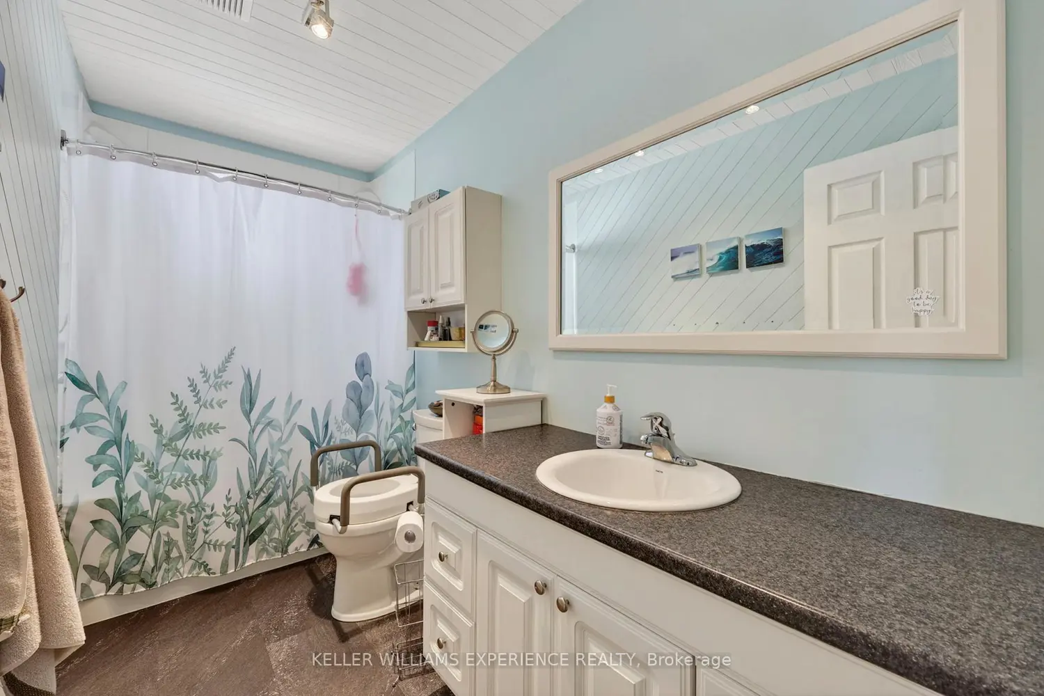 Additional image 11 of 645 Bayview Drive