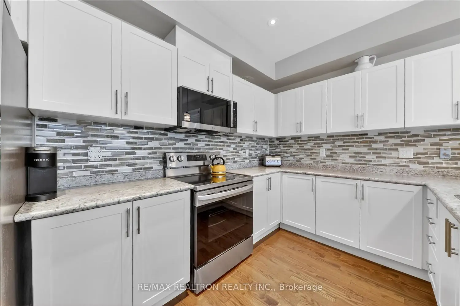 50 Donald Powell Crescent photo 3
