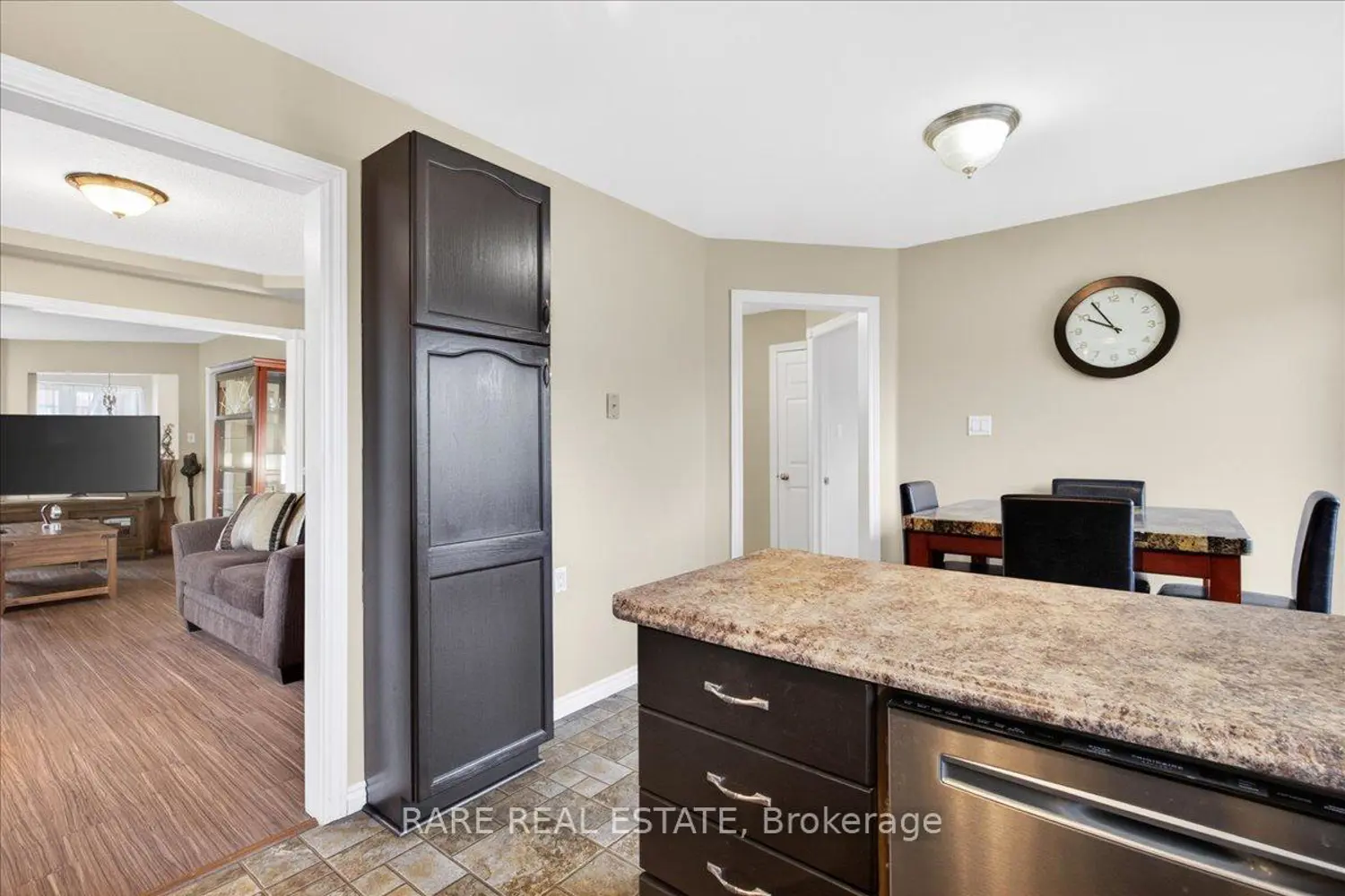 Additional image 14 of 1082 Kensington Street