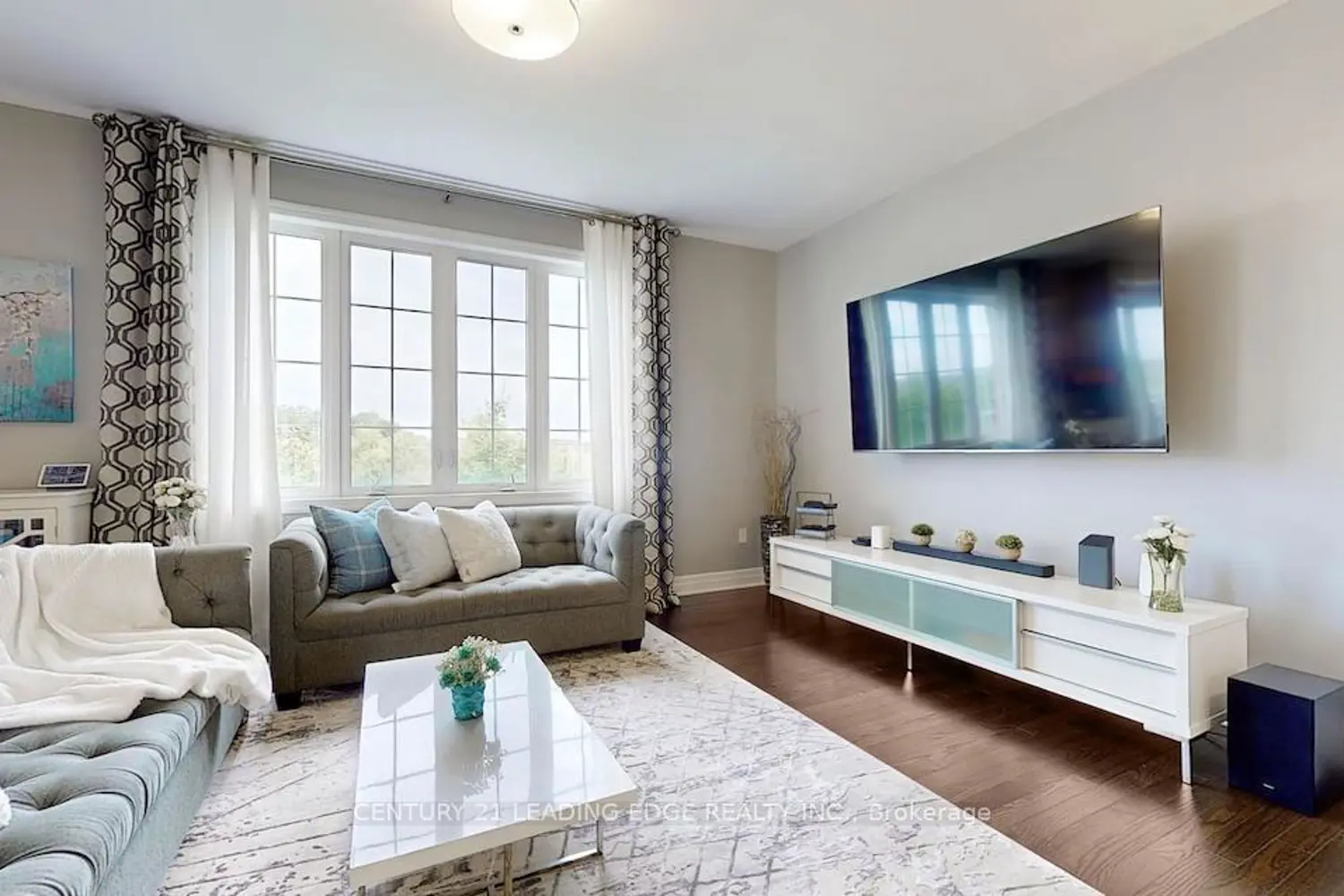 1382 Orr Terrace photo 3