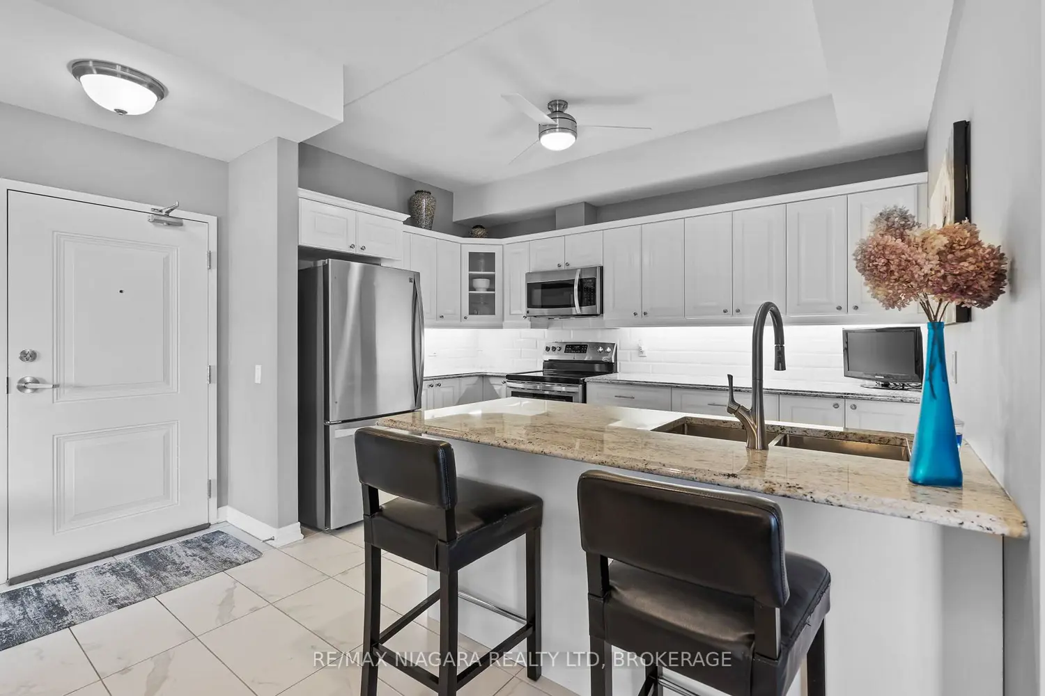 Additional image 6 of 4644 Pettit Avenue 300
