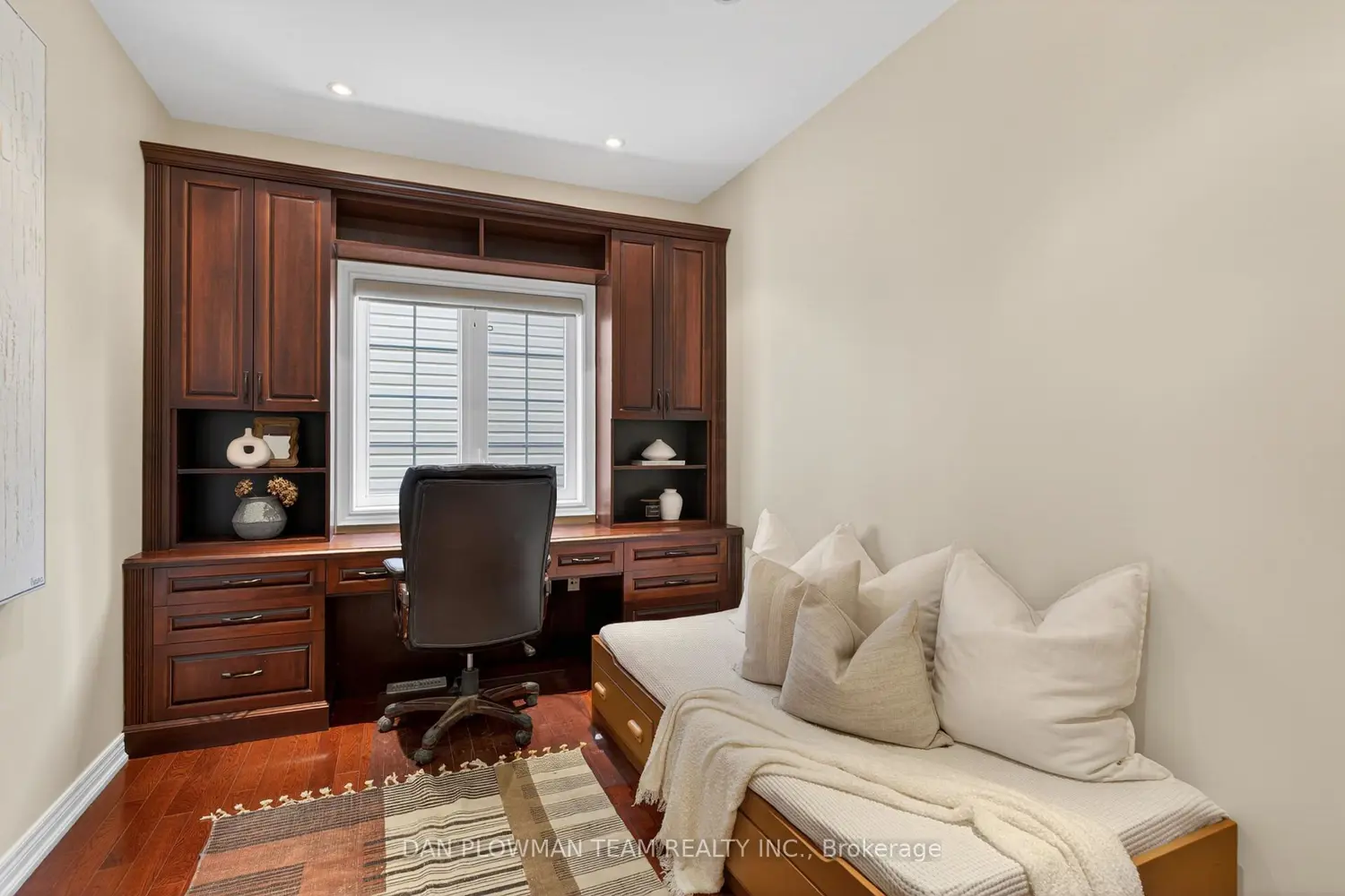 Additional image 6 of 1609 Badgley Drive