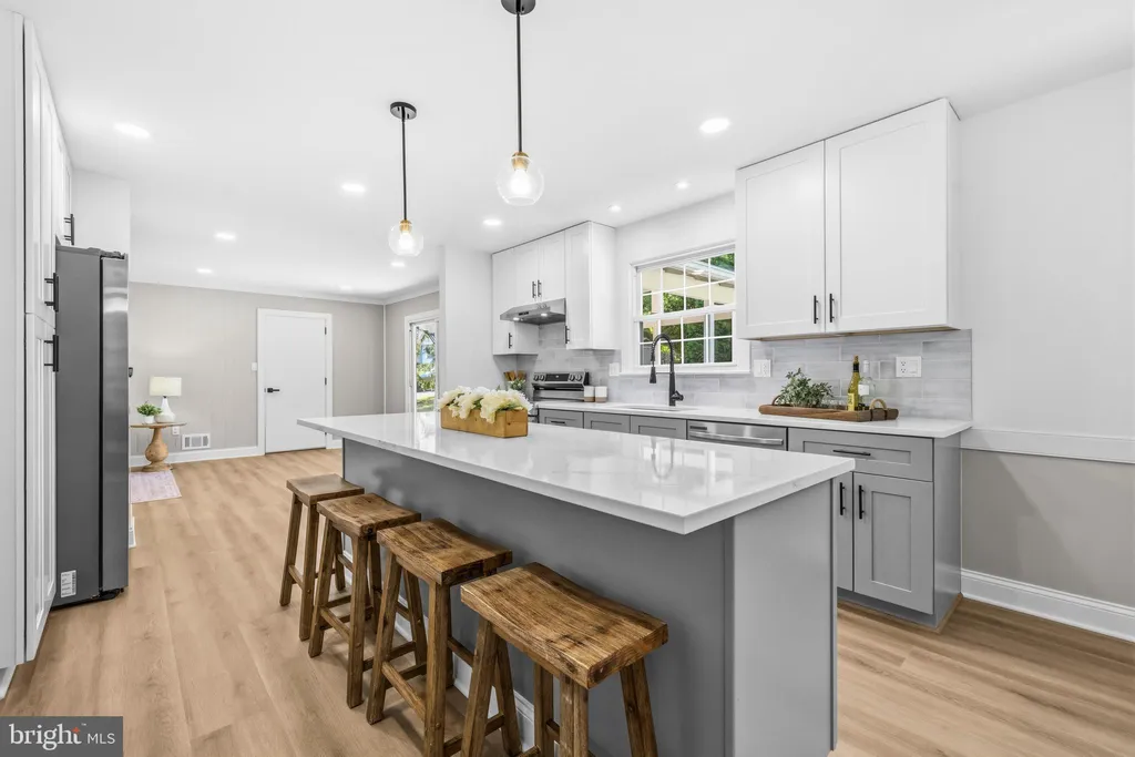 Additional image 17 of 9398 Paulskirk Drive, Ellicott City, MD 21042