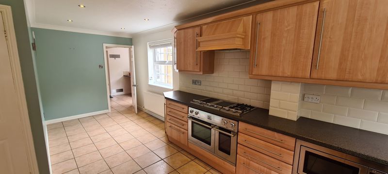 Additional image 11 of 4 bed detached house to rentMilton Way, Peterborough PE3