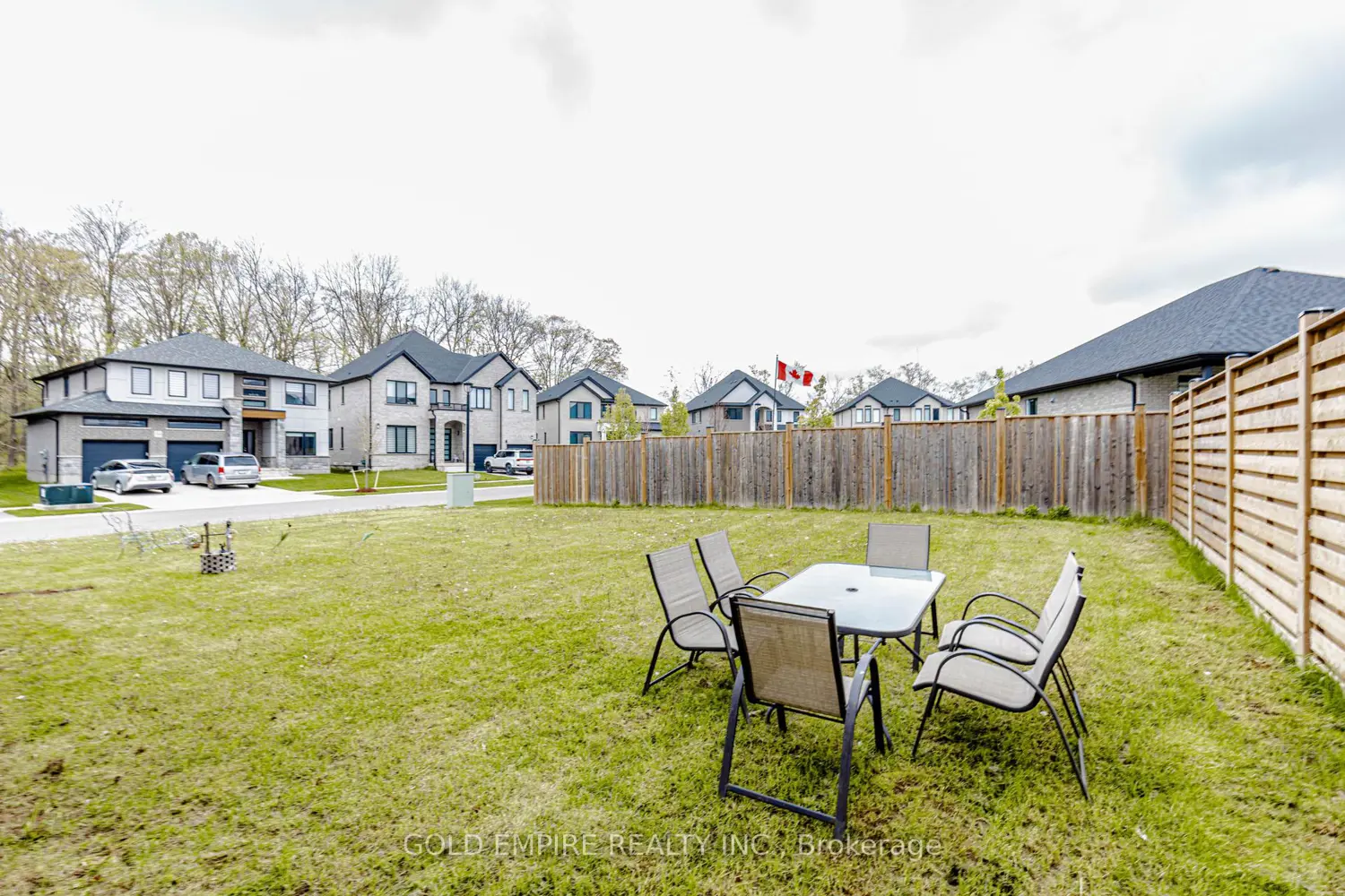 Additional image 19 of 2424 Bakervilla Street