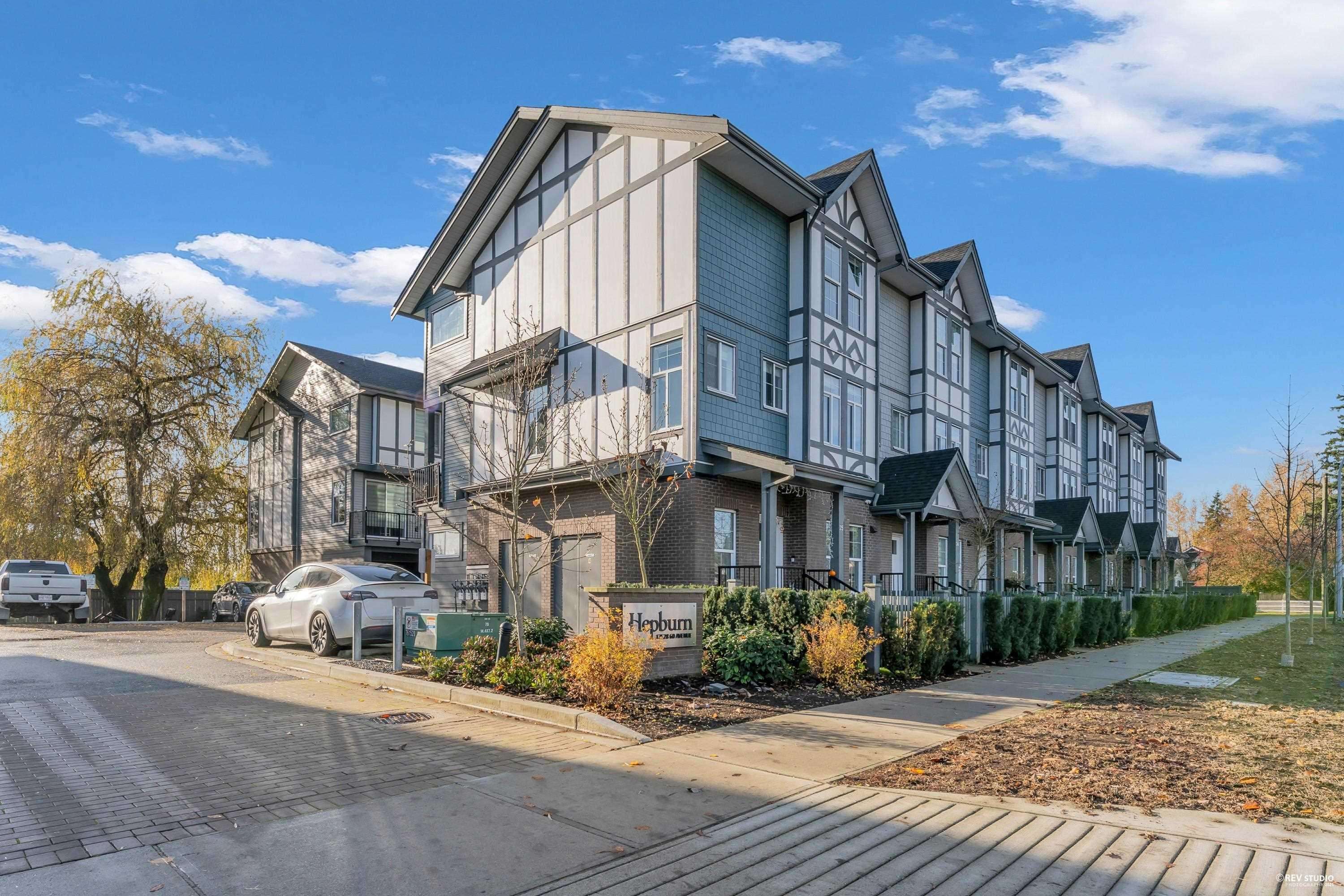 1-17528 60 Avenue, Surrey, BC, V3S 1T8