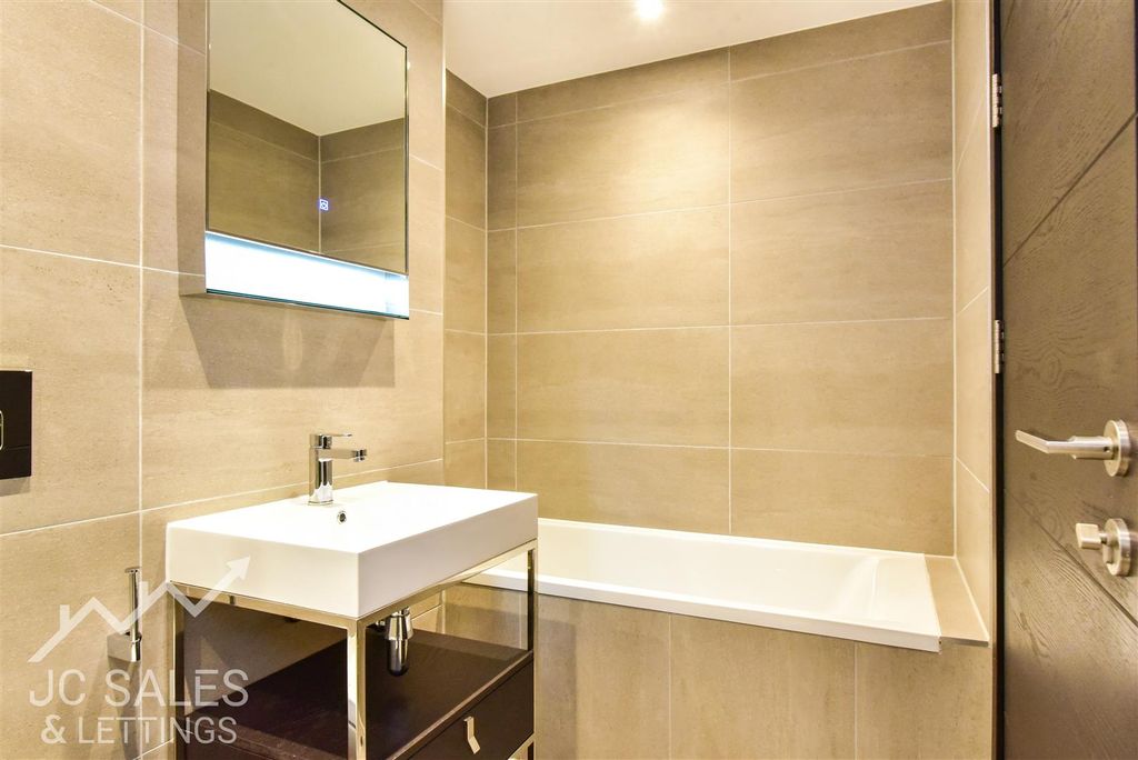Additional image 12 of 2 bed flat to rentHallam Towers, Fulwood Road, Sheffield S10