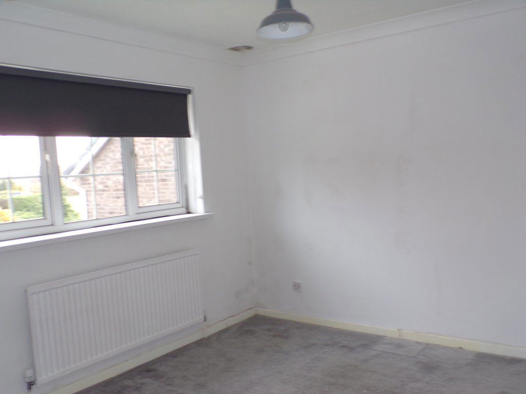 Additional image 8 of 3 bed property to rent18 Pembroke Close, Grove Park, Blackwood NP12