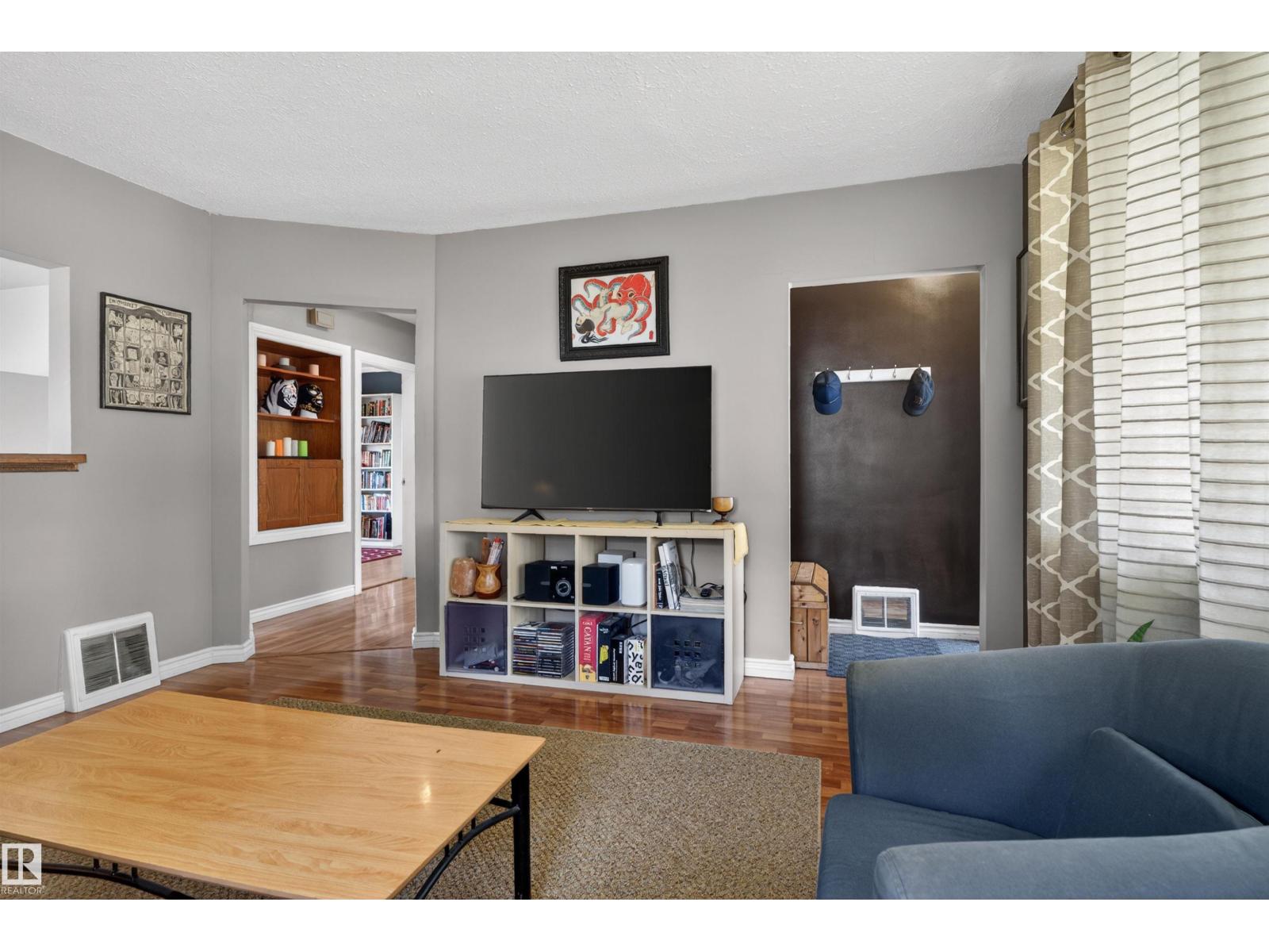 Additional image 5 of 12040 76 Street NW, Edmonton, AB, T5B2C8