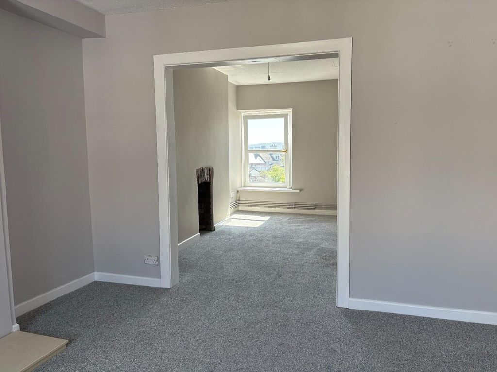 Additional image 8 of 2 bed flat to rentNewcastle Hill, Bridgend CF31