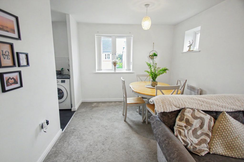 Additional image 4 of 2 bed flat for saleDrum Tower View, Caerphilly CF83