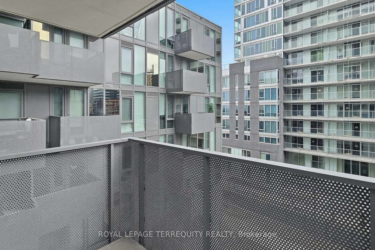 Additional image 7 of 38 Monte Kwinter Court 527