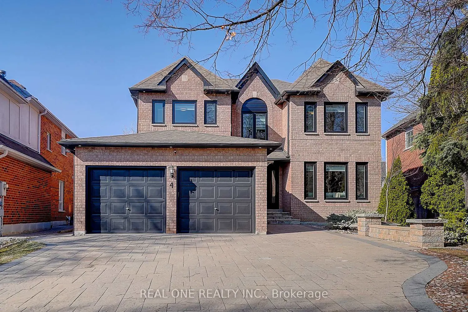 4 Casson Place