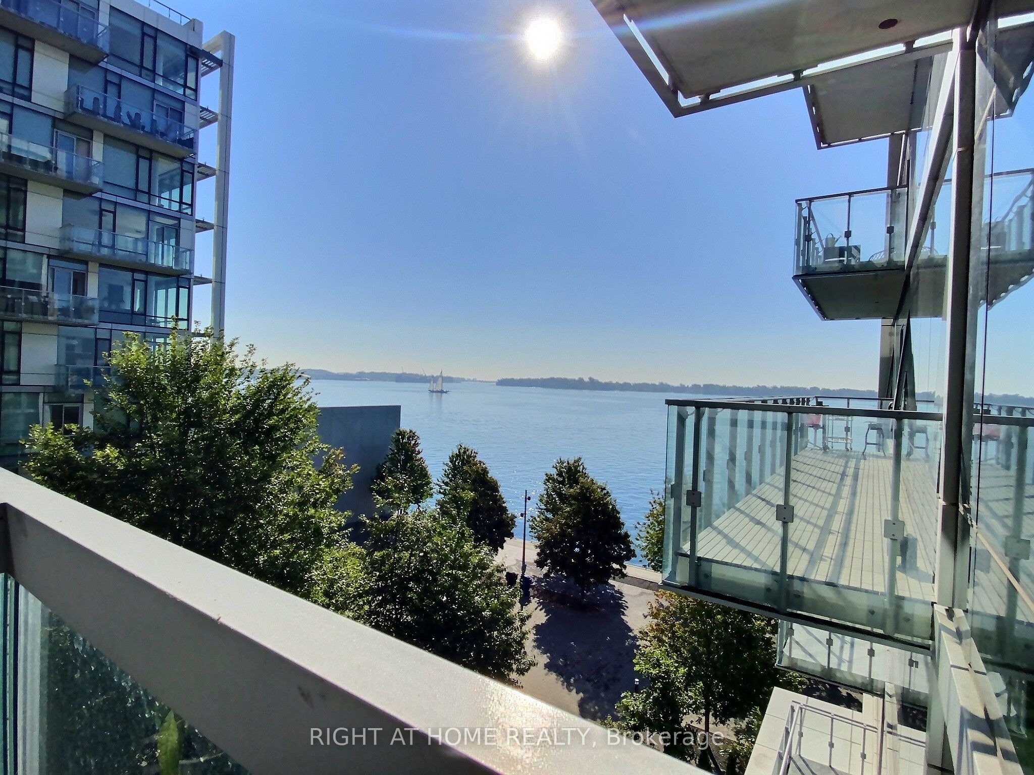 Additional image 2 of 515-39 Queens Quay E, Toronto, ON, M5E 0A5
