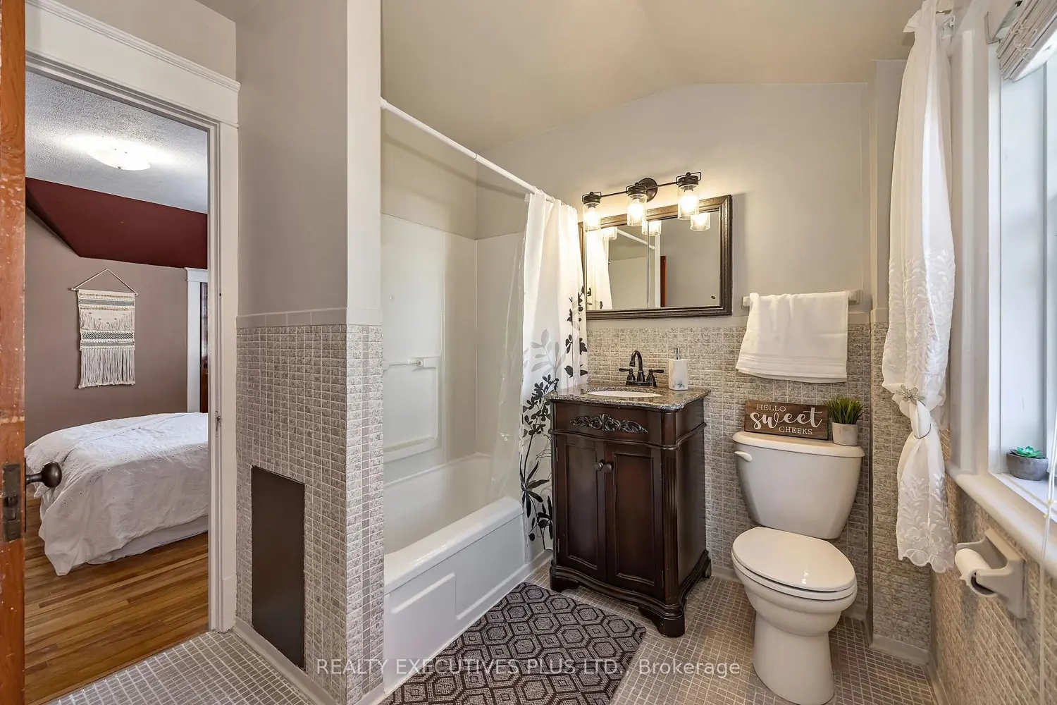 Additional image 12 of 605 Water Street