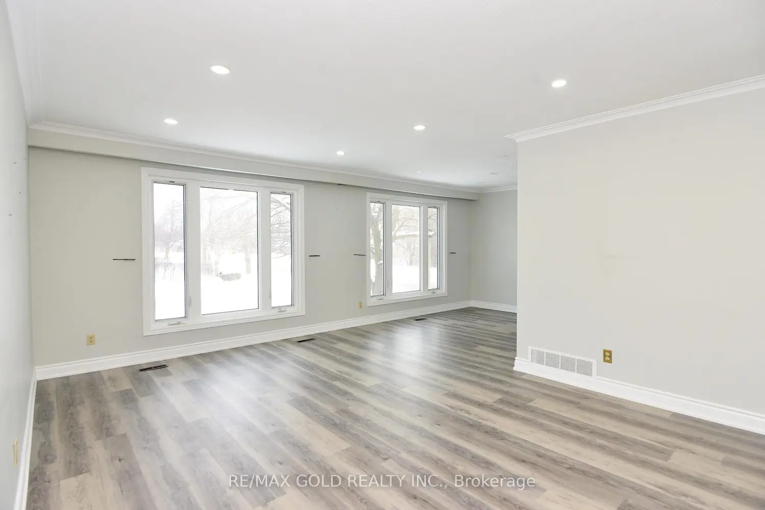 Additional image 3 of 70 Greystone Crescent