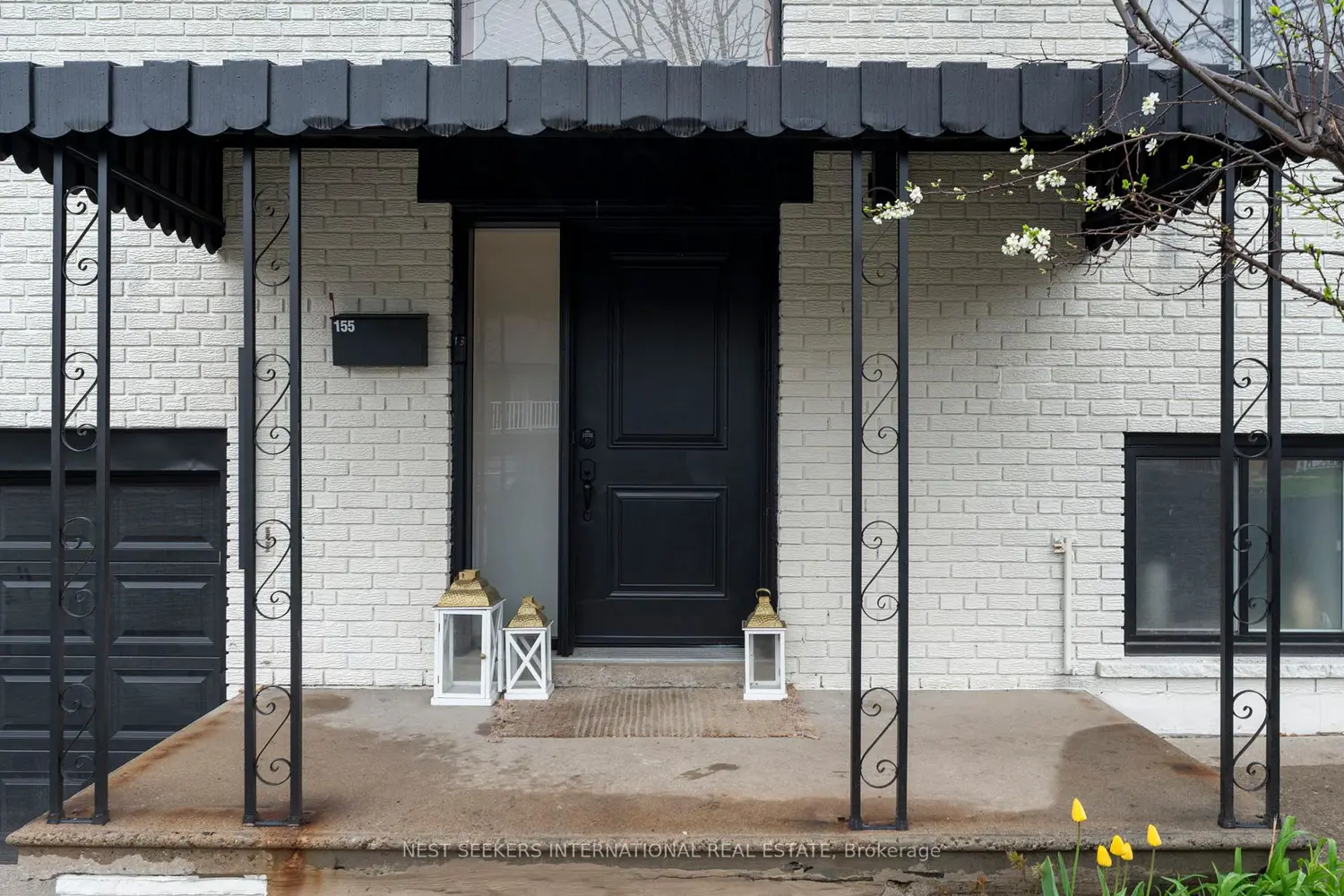 155 Plunkett Road photo 3