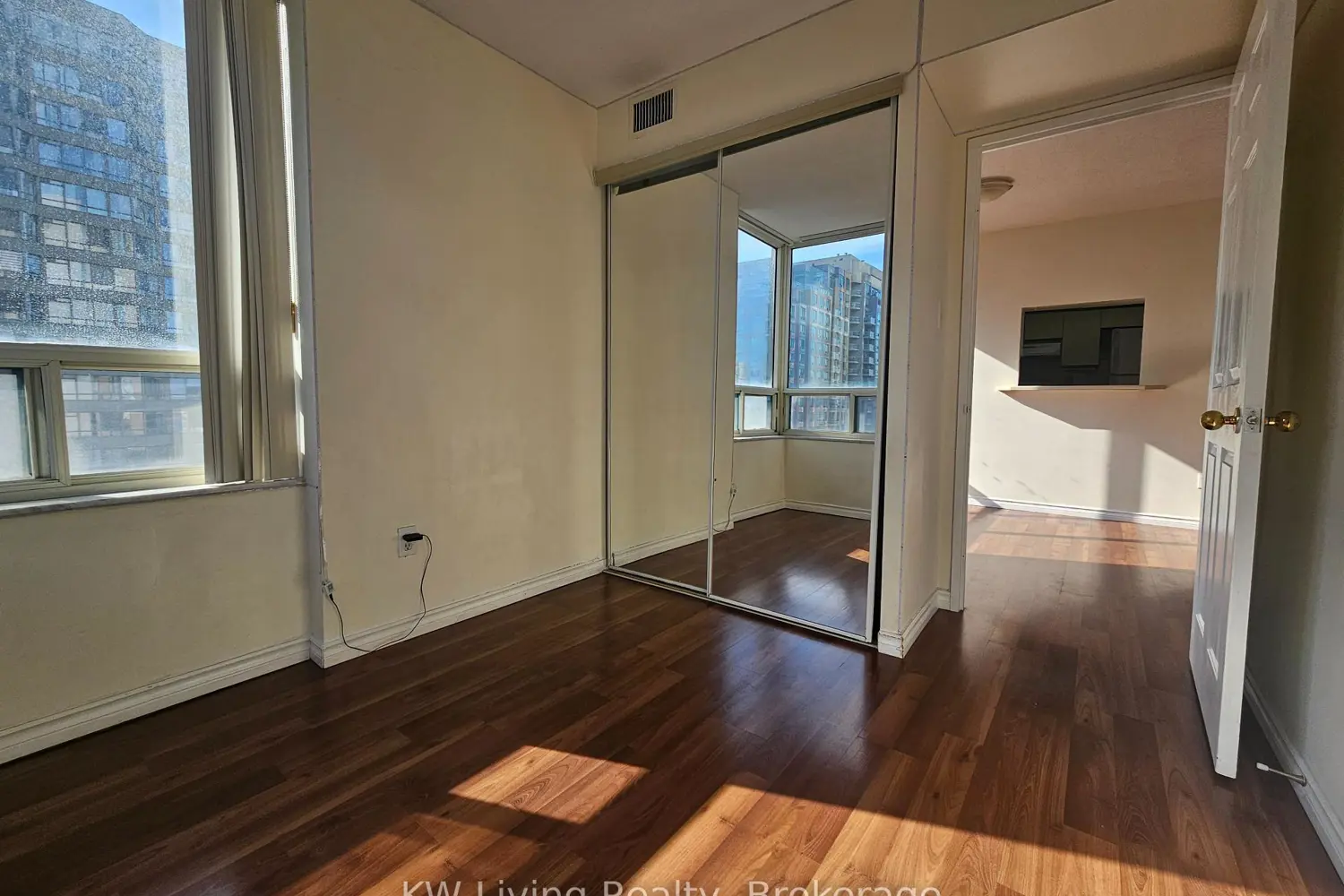 Additional image 8 of 285 Enfield Place 1503