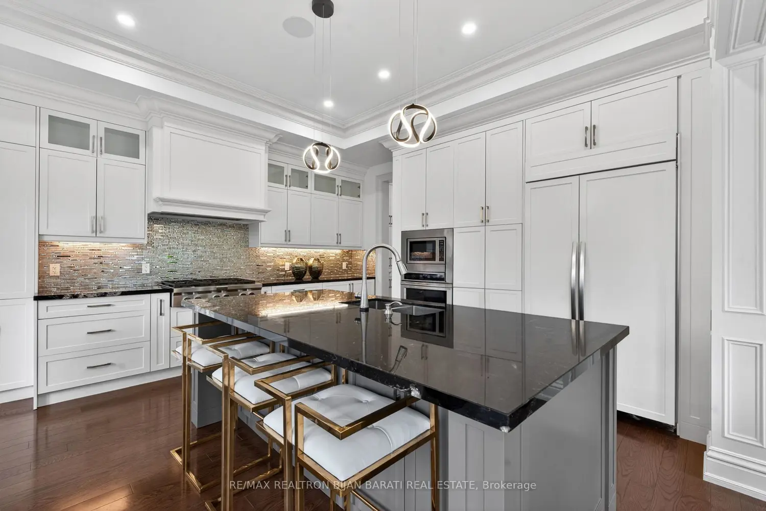 122 Holmes Avenue photo 5